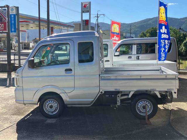 スーパーキャリイ L 4WD 届け出済み未使用車 軽トラック AT 衝突被害軽減システム クリアランスソナー レーンアシスト キーレスエントリー アイドリングストップ オートライト ESC エアコン パワーステアリング(6枚目)