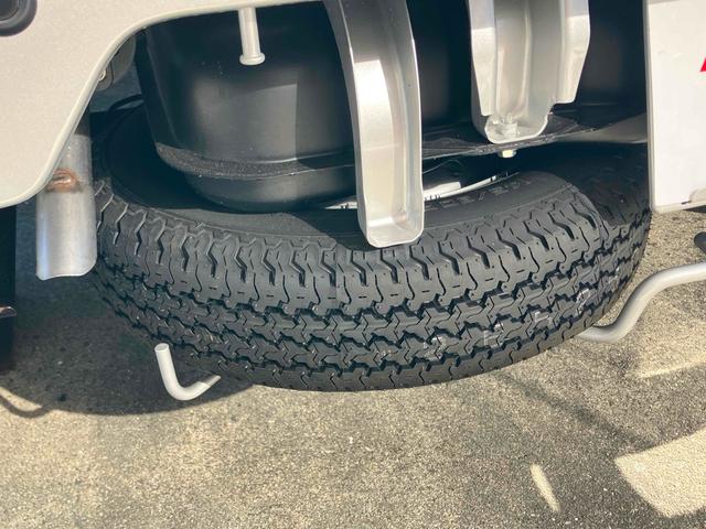 スーパーキャリイ L 4WD 届け出済み未使用車 軽トラック AT 衝突被害軽減システム クリアランスソナー レーンアシスト キーレスエントリー アイドリングストップ オートライト ESC エアコン パワーステアリング(11枚目)