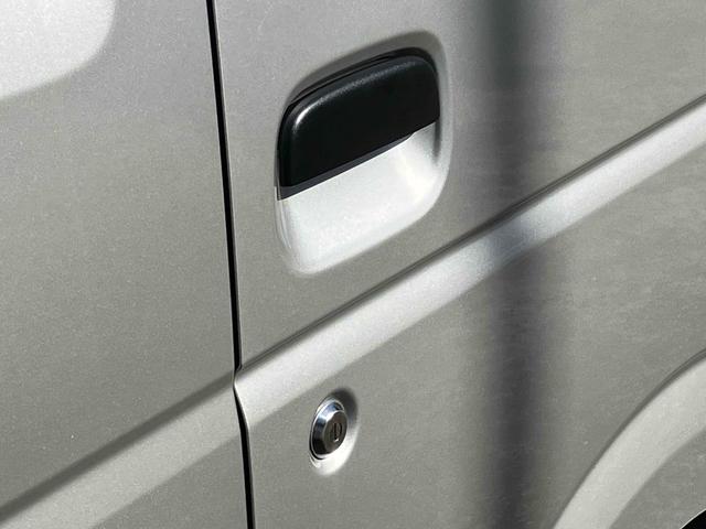 スーパーキャリイ L 4WD 届け出済み未使用車 軽トラック AT 衝突被害軽減システム クリアランスソナー レーンアシスト キーレスエントリー アイドリングストップ オートライト ESC エアコン パワーステアリング(13枚目)