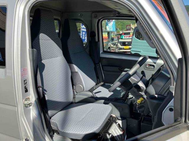 スーパーキャリイ L 4WD 届け出済み未使用車 軽トラック AT 衝突被害軽減システム クリアランスソナー レーンアシスト キーレスエントリー アイドリングストップ オートライト ESC エアコン パワーステアリング(24枚目)