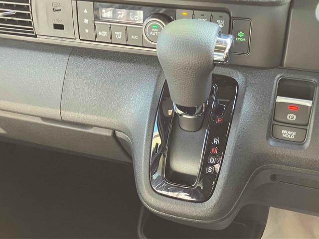 N-BOXカスタム ベースグレード 届け出済み未使用車 バックカメラ 両側電動スライドドア クリアランスソナー オートクルーズコントロール レーンアシスト 衝突被害軽減システム オートライト LEDヘッドランプ スマートキー(5枚目)