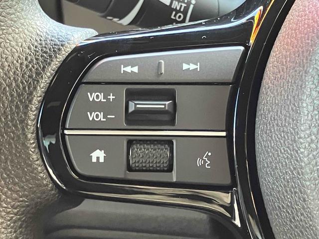 N-BOXカスタム ベースグレード 届け出済み未使用車 バックカメラ 両側電動スライドドア クリアランスソナー オートクルーズコントロール レーンアシスト 衝突被害軽減システム オートライト LEDヘッドランプ スマートキー(6枚目)