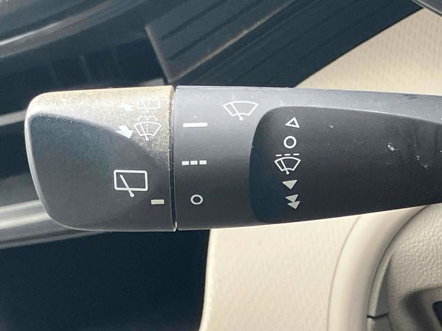 ムーヴ L ナビ オートマチックハイビーム キーレスエントリー 電動格納ミラー ベンチシート CVT 盗難防止システム ABS ESC 衝突安全ボディ エアコン パワーステアリング パワーウィンドウ(9枚目)