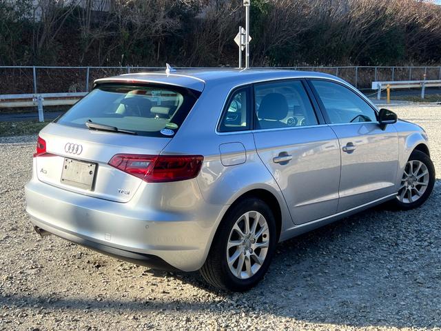 Ａ３ スポーツバック１．４ＴＦＳＩ　ワンオーナー　スポーツバック１．４ＴＦＳＩ（５名）　ナビ　地デジ　ＥＴＣ　バックカメラ（6枚目）
