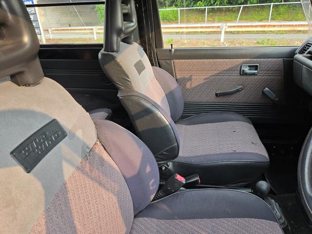 ジムニー ワイルドウインドリミテッド　オートマ　４ＷＤ　ルーフキャリア　走行距離９９９００ｋｍ　エアコン　パワステ（36枚目）