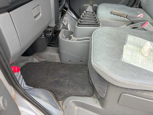 ミニキャブバン ＣＤ　ワンオーナー車　５ＭＴ　エアコン　パワステ　ＥＴＣ（25枚目）