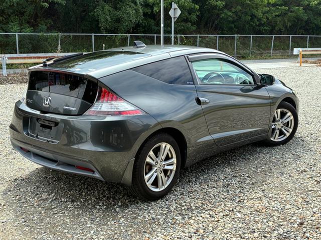 ＣＲ－Ｚ α　スマートキー　キーレス　ＥＴＣ　ナビ　地デジ　バックカメラ　エアコン　パワステ　クルーズコントロール　パドルシフト（4枚目）