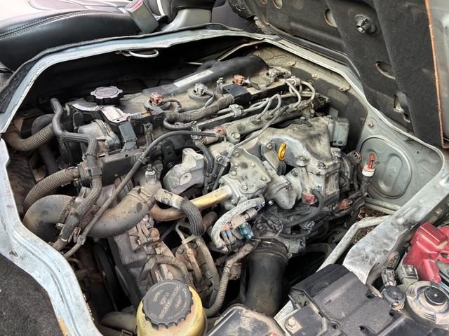 ハイエースバン ロングワイドスーパーＧＬ　ルーフエアコン　ベッド　車中泊仕様　アルミコンテナ６個　ＥＴＣ　ナビ　バックカメラ　内装ウッド仕上げ（19枚目）