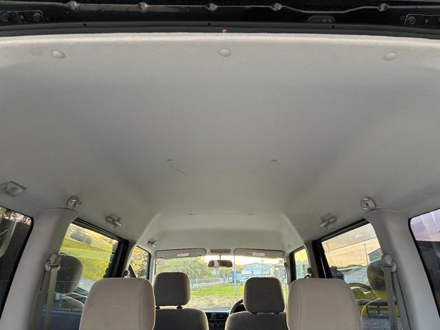 タウンボックス Ｍ２　三菱純正エアロ　ターボ　オートマ　エアコン　パワステ　パワーウィンド（10枚目）