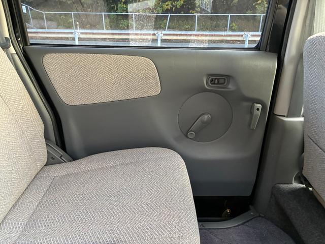 タウンボックス Ｍ２　三菱純正エアロ　ターボ　オートマ　エアコン　パワステ　パワーウィンド（29枚目）