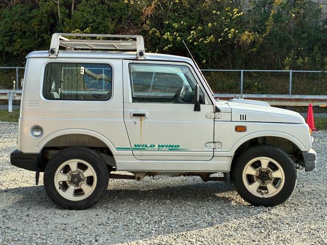 ジムニー ワイルドウインド　４ＷＤ　オートマ　エアコン　パワステ　ルーフキャリア　フォグランプ（7枚目）