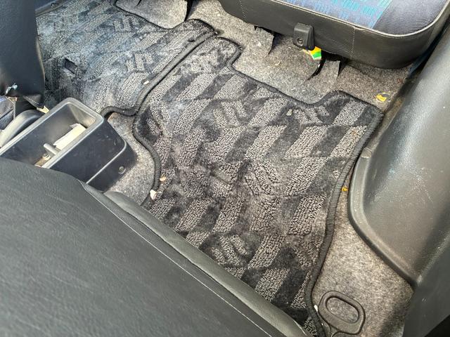 ジムニー ワイルドウインド　４ＷＤ　オートマ　エアコン　パワステ　ルーフキャリア　フォグランプ（16枚目）