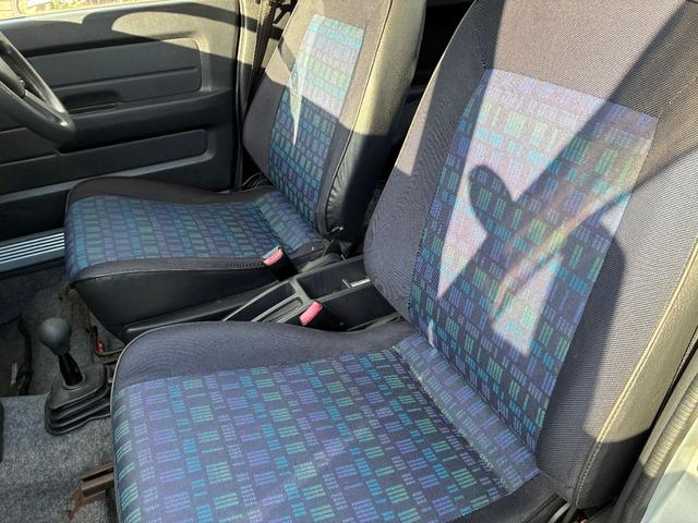 ジムニー ワイルドウインド　４ＷＤ　オートマ　エアコン　パワステ　ルーフキャリア　フォグランプ（17枚目）