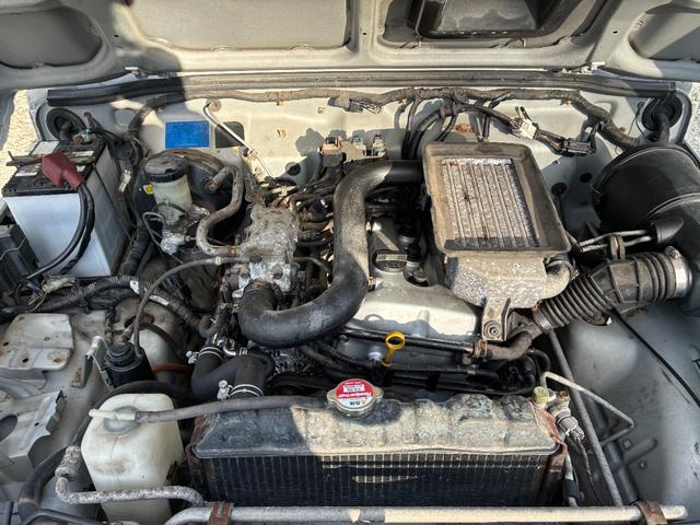 ジムニー ワイルドウインド　４ＷＤ　オートマ　エアコン　パワステ　ルーフキャリア　フォグランプ（32枚目）