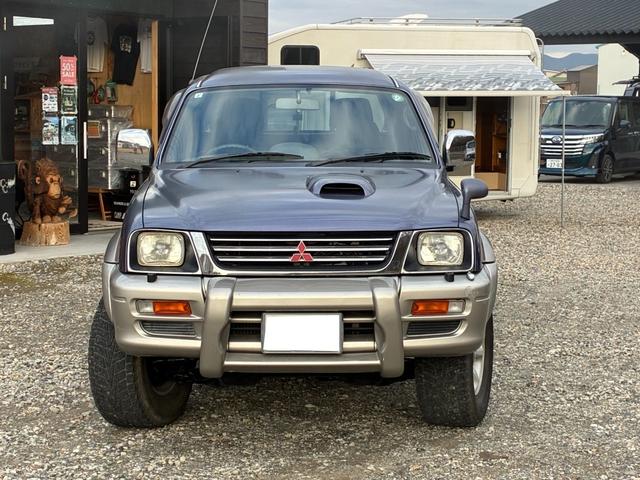 ストラーダ ベースグレード　ピックアップトラック　ロールバー　エアコン　パワステ　パワーウィンド（4枚目）