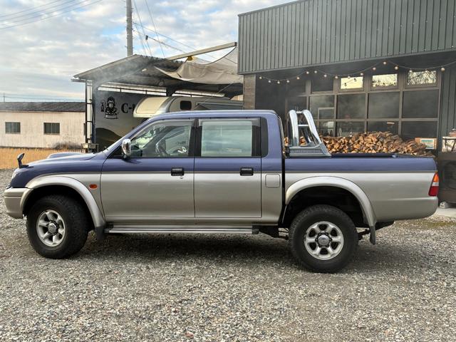 ストラーダ ベースグレード　ピックアップトラック　ロールバー　エアコン　パワステ　パワーウィンド（10枚目）