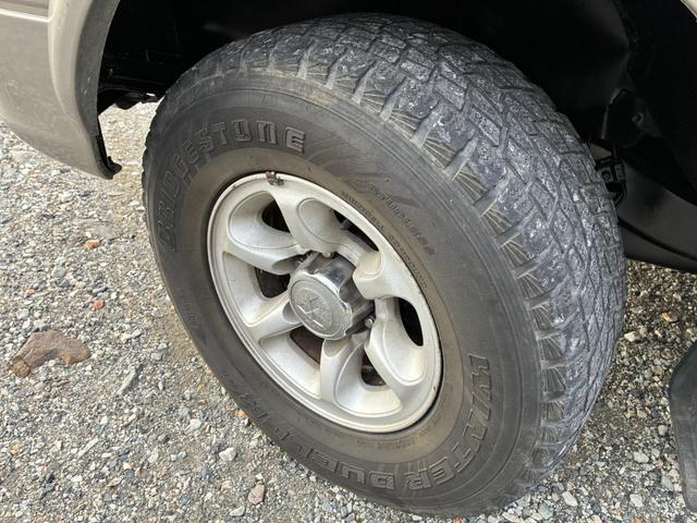 ストラーダ ベースグレード　ピックアップトラック　ロールバー　エアコン　パワステ　パワーウィンド（23枚目）