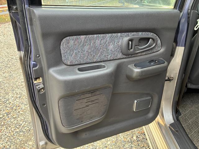 ストラーダ ベースグレード　ピックアップトラック　ロールバー　エアコン　パワステ　パワーウィンド（25枚目）