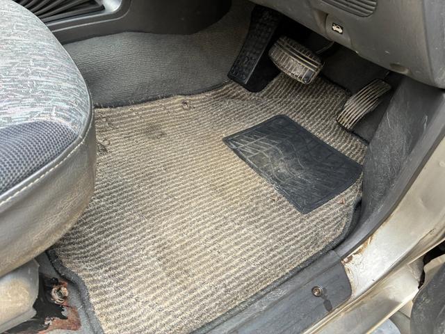 ストラーダ ベースグレード　ピックアップトラック　ロールバー　エアコン　パワステ　パワーウィンド（26枚目）