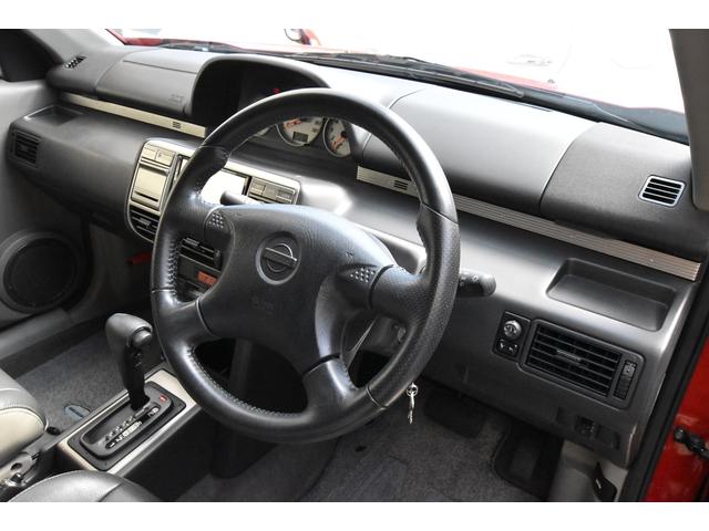 Xt 4WD ワンオーナー キーレス HID HDDナビ フルセグTV Bluetoothオーディオ(12枚目)