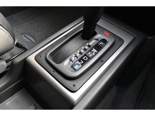 Xt 4WD ワンオーナー キーレス HID HDDナビ フルセグTV Bluetoothオーディオ(25枚目)
