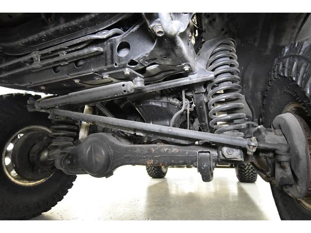 　４．５ＶＸリミテッド　４ＷＤ　サンルーフ　全塗装　リフトアップ　ミッキートンプソン１５インチ　新品ジオランダーＭＴタイヤ　シートカバー　ケンウッドナビ　バックカメラ　ガナドールマフラー(51枚目)