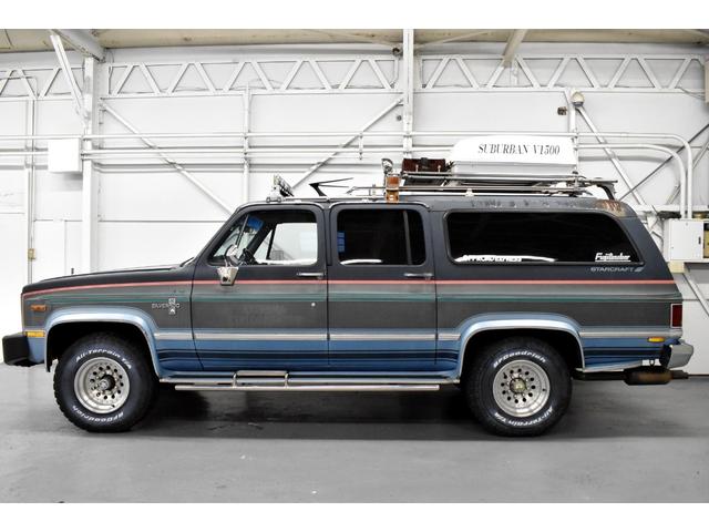 シボレーサバーバン 　５．７　４ＷＤ　シルバラード　スタークラフト　新車並行輸入　走行２８３２９ｍｉ　エアコン　パワーステアリング　パワーウインドウ（17枚目）