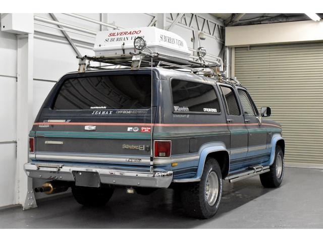 シボレーサバーバン 　５．７　４ＷＤ　シルバラード　スタークラフト　新車並行輸入　走行２８３２９ｍｉ　エアコン　パワーステアリング　パワーウインドウ（20枚目）