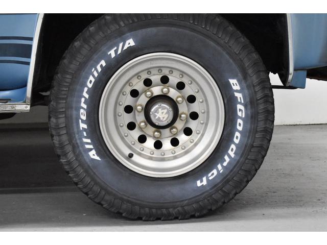 シボレーサバーバン 　５．７　４ＷＤ　シルバラード　スタークラフト　新車並行輸入　走行２８３２９ｍｉ　エアコン　パワーステアリング　パワーウインドウ（34枚目）