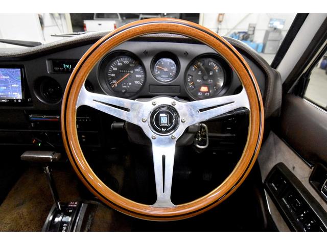ランドクルーザー６０ ＶＸ　ガソリン車　ルーフ換装　ナローボディ仕様　丸目換装　リフトアップ公認済み　ヒッチメンバー　シートカバー　ＥＴＣ　フルセグナビ（7枚目）