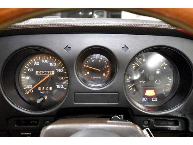 ランドクルーザー６０ ＶＸ　ガソリン車　ルーフ換装　ナローボディ仕様　丸目換装　リフトアップ公認済み　ヒッチメンバー　シートカバー　ＥＴＣ　フルセグナビ（17枚目）