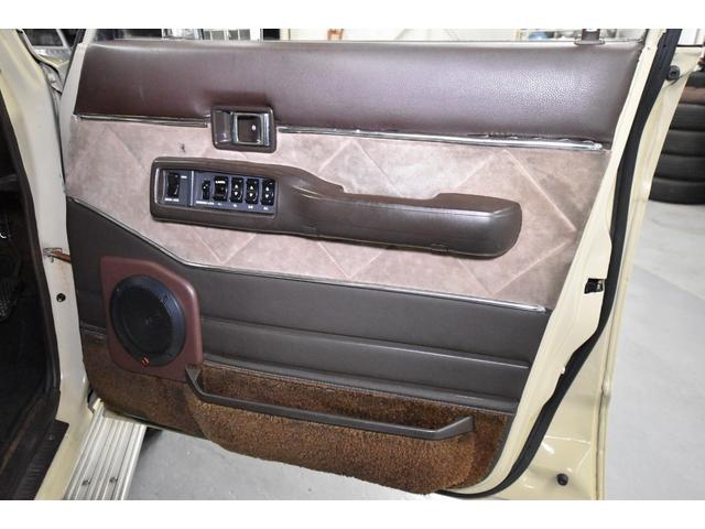 ランドクルーザー６０ ＶＸ　ガソリン車　ルーフ換装　ナローボディ仕様　丸目換装　リフトアップ公認済み　ヒッチメンバー　シートカバー　ＥＴＣ　フルセグナビ（32枚目）