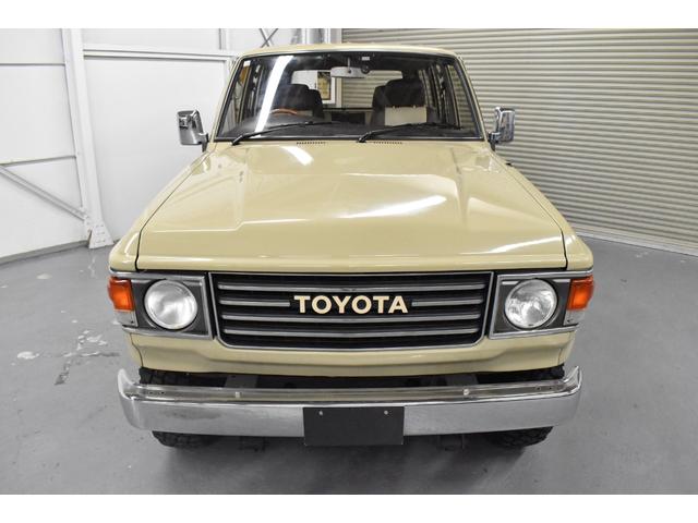 ランドクルーザー６０ ＶＸ　ガソリン車　ルーフ換装　ナローボディ仕様　丸目換装　リフトアップ公認済み　ヒッチメンバー　シートカバー　ＥＴＣ　フルセグナビ（43枚目）