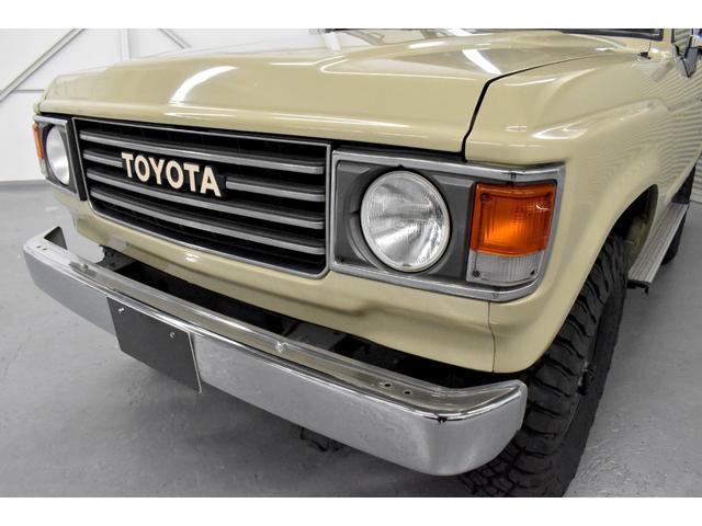 ランドクルーザー６０ ＶＸ　ガソリン車　ルーフ換装　ナローボディ仕様　丸目換装　リフトアップ公認済み　ヒッチメンバー　シートカバー　ＥＴＣ　フルセグナビ（45枚目）