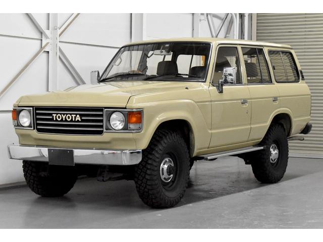 ランドクルーザー６０ ＶＸ　ガソリン車　ルーフ換装　ナローボディ仕様　丸目換装　リフトアップ公認済み　ヒッチメンバー　シートカバー　ＥＴＣ　フルセグナビ（48枚目）