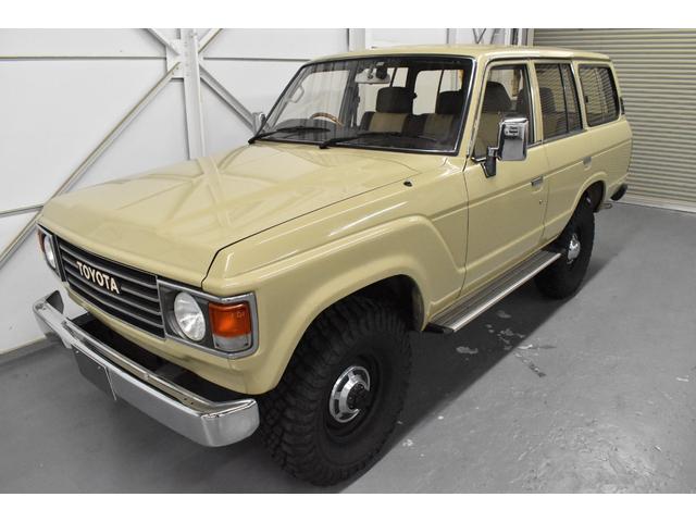 ランドクルーザー６０ ＶＸ　ガソリン車　ルーフ換装　ナローボディ仕様　丸目換装　リフトアップ公認済み　ヒッチメンバー　シートカバー　ＥＴＣ　フルセグナビ（49枚目）
