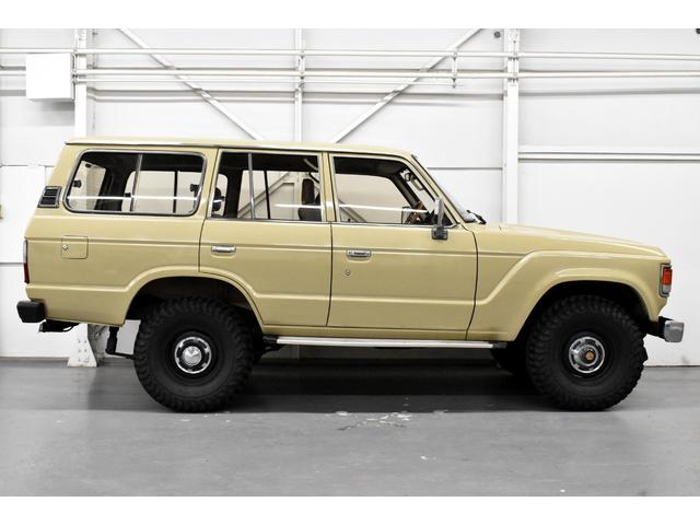 ランドクルーザー６０ ＶＸ　ガソリン車　ルーフ換装　ナローボディ仕様　丸目換装　リフトアップ公認済み　ヒッチメンバー　シートカバー　ＥＴＣ　フルセグナビ（51枚目）
