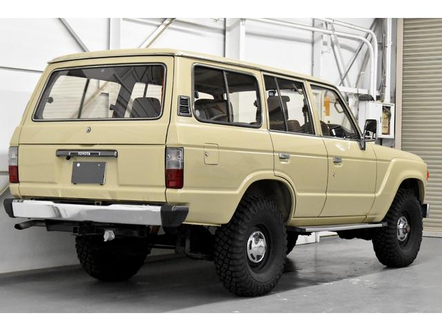 ランドクルーザー６０ ＶＸ　ガソリン車　ルーフ換装　ナローボディ仕様　丸目換装　リフトアップ公認済み　ヒッチメンバー　シートカバー　ＥＴＣ　フルセグナビ（58枚目）