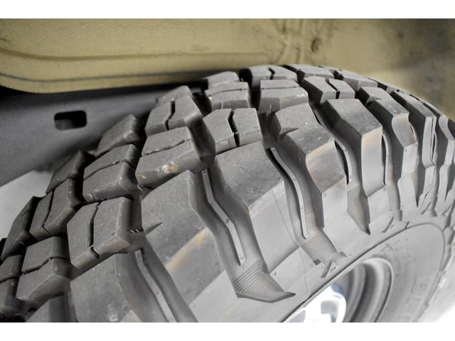 ランドクルーザー６０ ＶＸ　ガソリン車　ルーフ換装　ナローボディ仕様　丸目換装　リフトアップ公認済み　ヒッチメンバー　シートカバー　ＥＴＣ　フルセグナビ（65枚目）