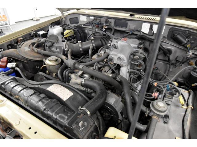 ランドクルーザー６０ ＶＸ　ガソリン車　ルーフ換装　ナローボディ仕様　丸目換装　リフトアップ公認済み　ヒッチメンバー　シートカバー　ＥＴＣ　フルセグナビ（67枚目）