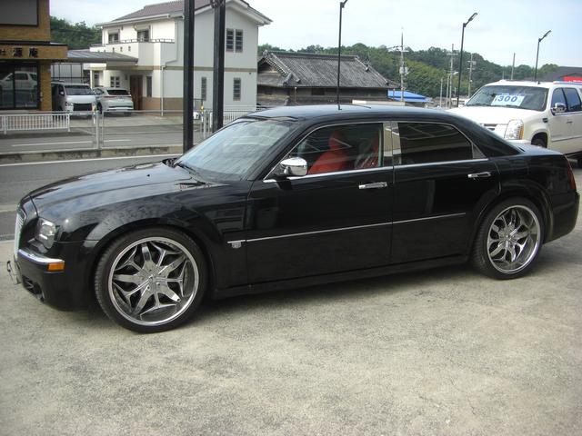 5.7HEMIエンジン サンルーフマフラー22インチアルミ(5枚目)