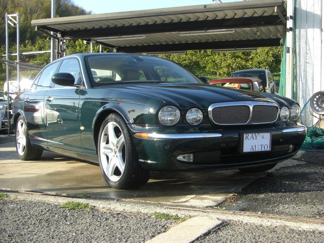 XJ 3.0エグゼクティブ ワンオーナー車 レザーシート(8枚目)
