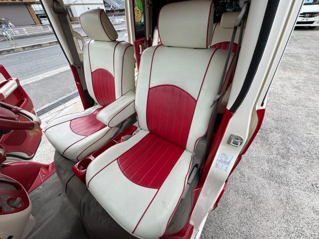 エブリイワゴン ＪＰターボ　シェビーバン仕様　赤白ツートンカラー　革調シートカバー　ＬＥＤヘットライト　内装赤白ツートンカラー　ターボ車　１４インチホイール　ハイルーフ（20枚目）