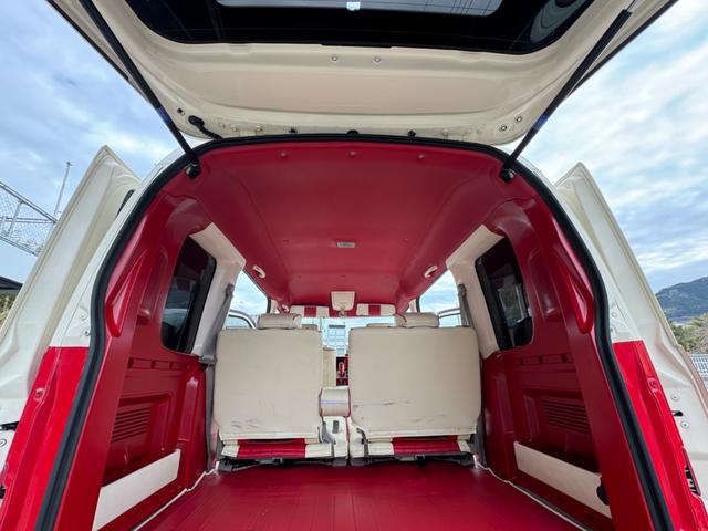 エブリイワゴン ＪＰターボ　シェビーバン仕様　赤白ツートンカラー　革調シートカバー　ＬＥＤヘットライト　内装赤白ツートンカラー　ターボ車　１４インチホイール　ハイルーフ（33枚目）