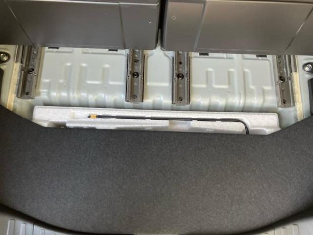 Ｎ－ＢＯＸカスタム コーディネートスタイル２トーン　保証書／ホンダセンシング／両側電動スライドドア／シートヒーター／車線逸脱防止支援システム／シート　ハーフレザー／ヘッドランプ　ＬＥＤ／ＵＳＢジャック／ＥＢＤ付ＡＢＳ／横滑り防止装置　ＬＥＤヘッドランプ（25枚目）