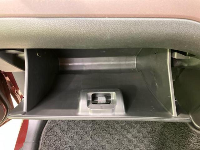 ＷＥＣＡＲＳでは各商談席に大型モニターをご用意しております！見やすい大画面でゆったりと全国の在庫をご覧いただけます！是非ご来店お待ちしております！