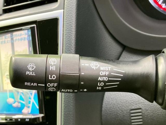 レヴォーグ 4WD2.0STIスポーツアイサイトブラックセレクション 新品タイヤ/保証書/純正 8インチ SDナビ/デジタルインナーミラー/アイサイト/シートヒーター 前席/車線逸脱防止支援システム/シート ハーフレザー/ドライブレコーダー 社外 衝突被害軽減システム(17枚目)
