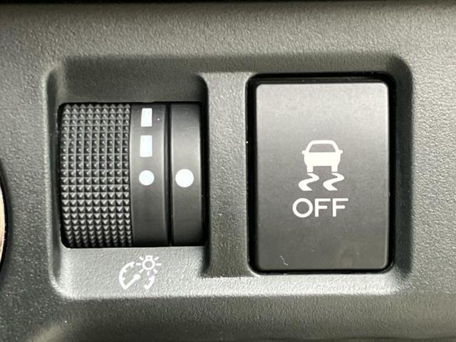 レヴォーグ 4WD2.0STIスポーツアイサイトブラックセレクション 新品タイヤ/保証書/純正 8インチ SDナビ/デジタルインナーミラー/アイサイト/シートヒーター 前席/車線逸脱防止支援システム/シート ハーフレザー/ドライブレコーダー 社外 衝突被害軽減システム(27枚目)