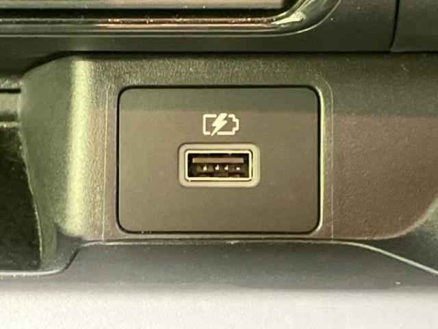 デイズ Ｓ　新品タイヤ／保証書／社外　メモリーナビ／エマージェンシーブレーキ／Ｂｌｕｅｔｏｏｔｈ接続／ＥＢＤ付ＡＢＳ／横滑り防止装置／アイドリングストップ／フルセグＴＶ／ＤＶＤ／エアバッグ　サイド　ＤＶＤ再生（38枚目）