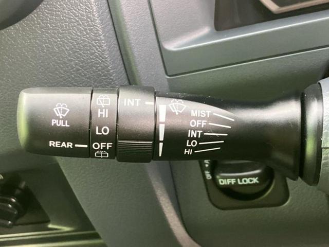 ランドクルーザー70 4WDバン 新品タイヤ/保証書/ABS/エアバッグ 運転席/エアバッグ 助手席/アルミホイール 純正 16インチ/パワーウインドウ/キーレスエントリー/パワーステアリング/盗難防止システム/ワンオーナー 4WD(12枚目)